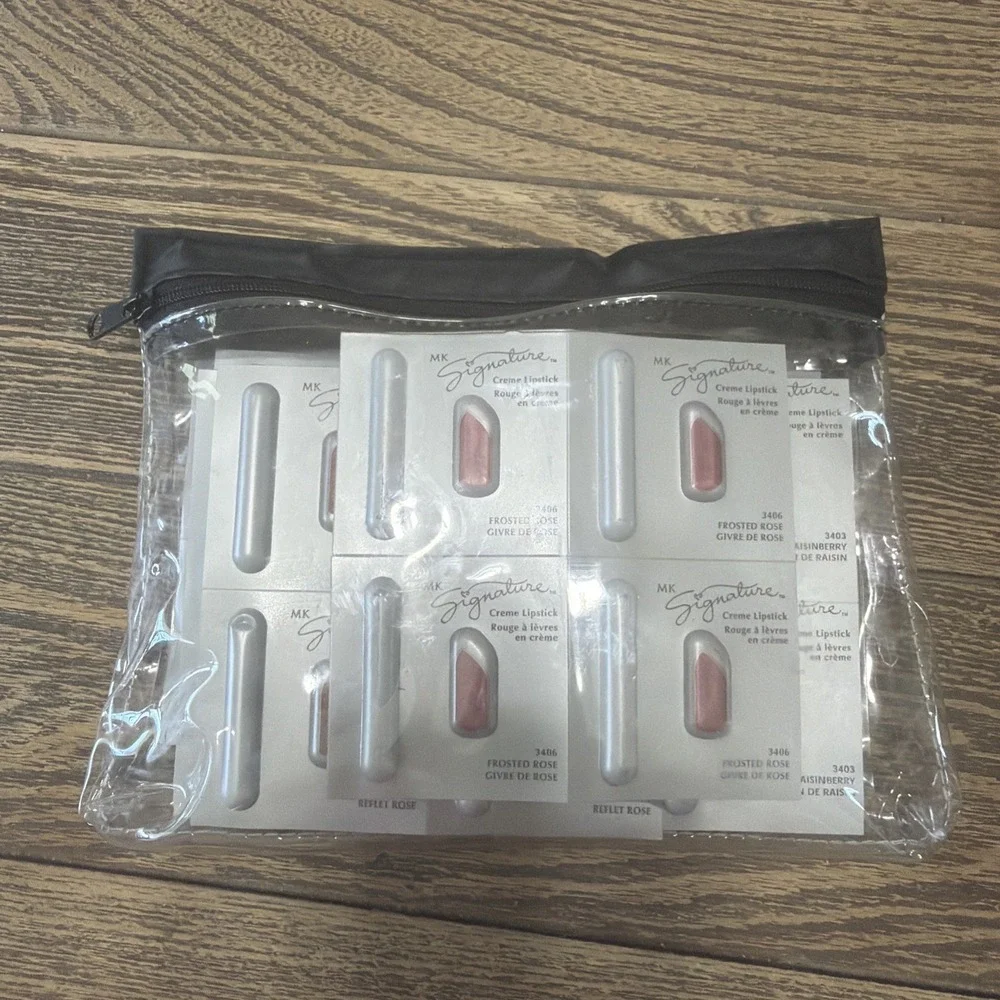 Mary Kay Signature 8 Sheets Creme Lipstick Samples w/Pouch - Discontinued Shades